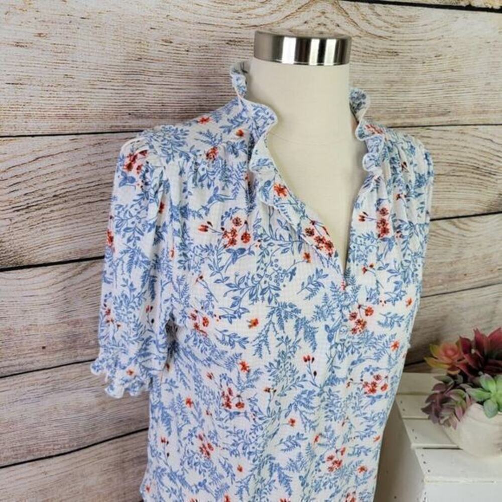 Melloday V-Neck Button Front Ruffle Sleeve Top Size Small - Picture 3 of 8